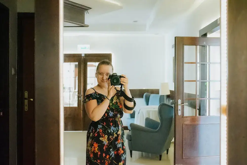Zdjęcie Jak zrobić zdjęcie w lustrze: 10 trików na idealne selfie